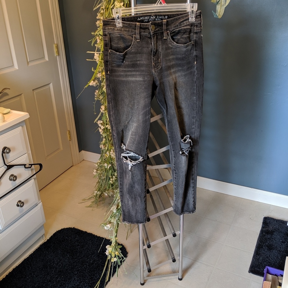 American Eagle hi-rise crop jeggings black